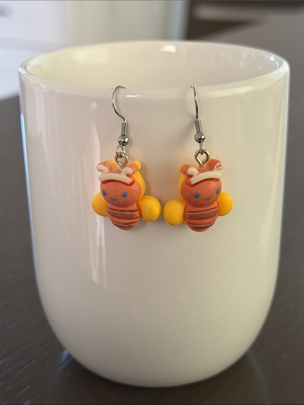 Kawaii Bee Earrings Playful Gift Jewelry
